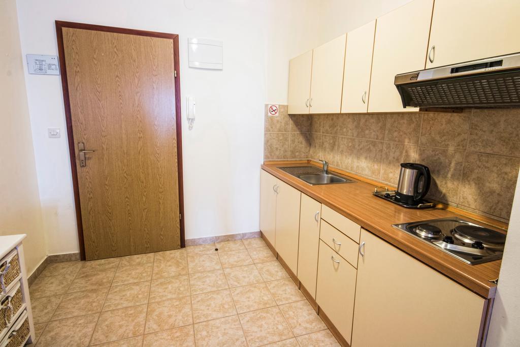 Aparthotel Castrum Novum Novigrad Istria Δωμάτιο φωτογραφία