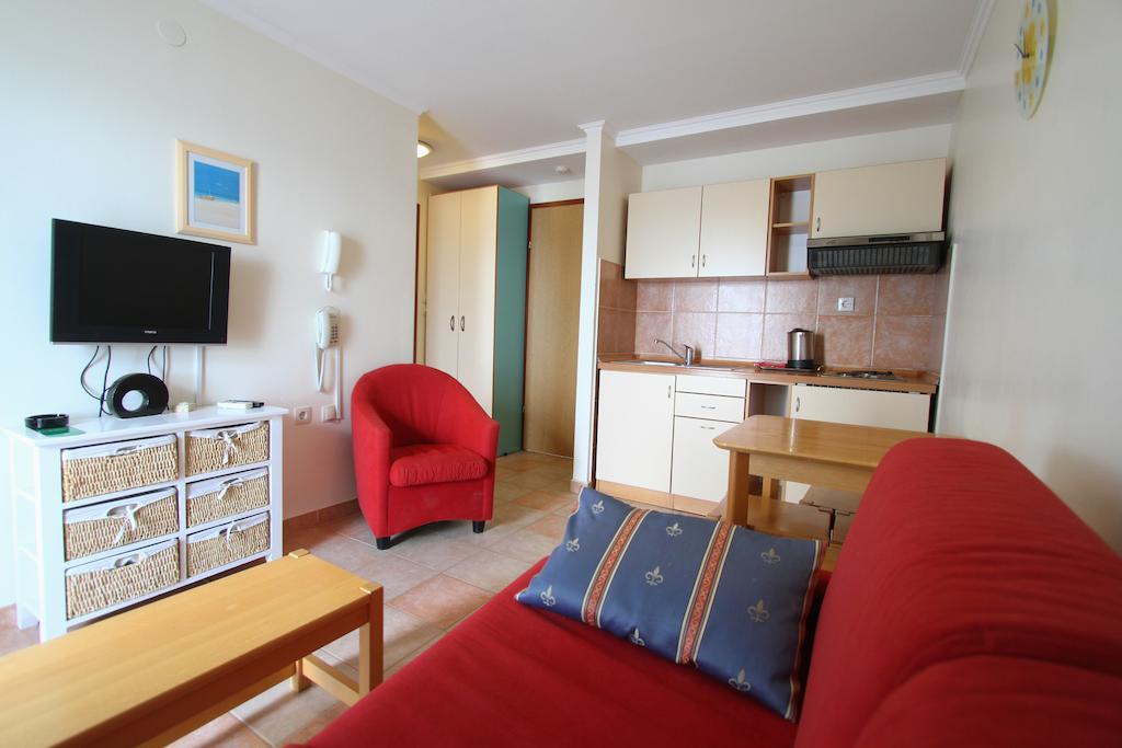 Aparthotel Castrum Novum Novigrad Istria Δωμάτιο φωτογραφία