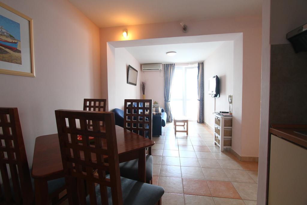 Aparthotel Castrum Novum Novigrad Istria Δωμάτιο φωτογραφία
